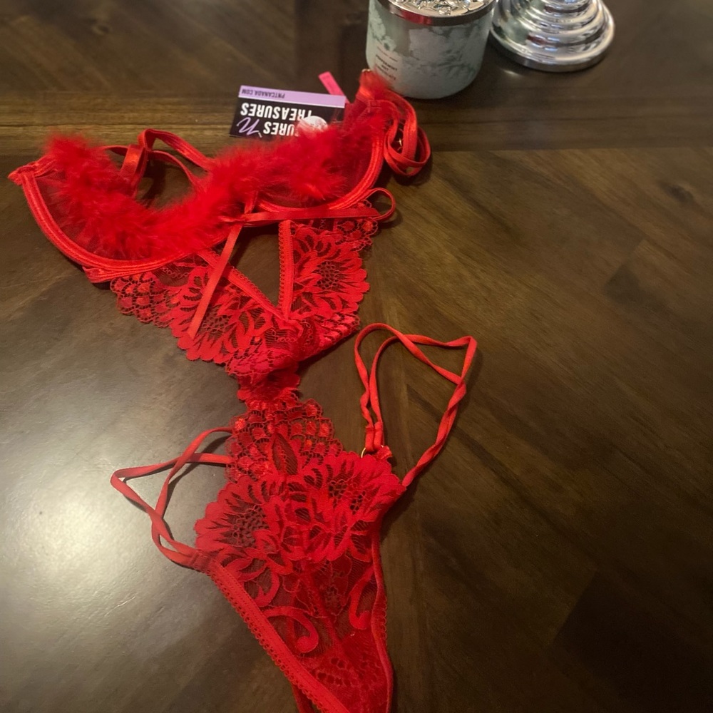 Lingerie bodysuit